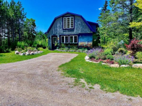 Three Sister's Cottage Barn